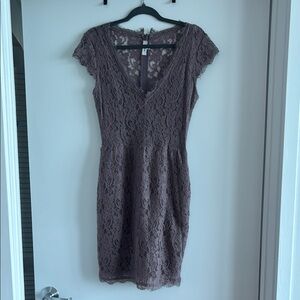 Aritzia Babaton Size 6 dress